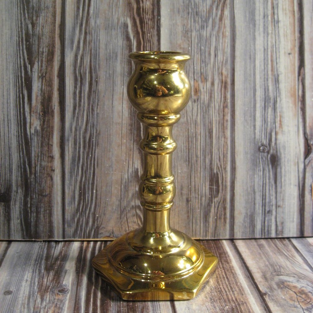 VINTAGE VIRGINIA METALCRAFTERS SOLID BRASS HEXAGONAL BASE CANADLESTICK